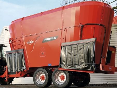 KHUN Fuldfodervogn og traktor. bugseret | TBS Maskinpower