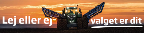 Fendt traktor kører på mark i solnedgang